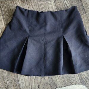 Abercrombie & Fitch Pleated Black Mini Skort Size Medium